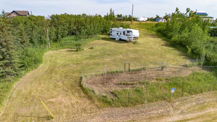 Property Photo:  5 Shelayne Crescent  AB T0C 3B0 