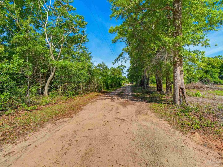 Property Photo:  4940 Dawson Rd  FL 32535 
