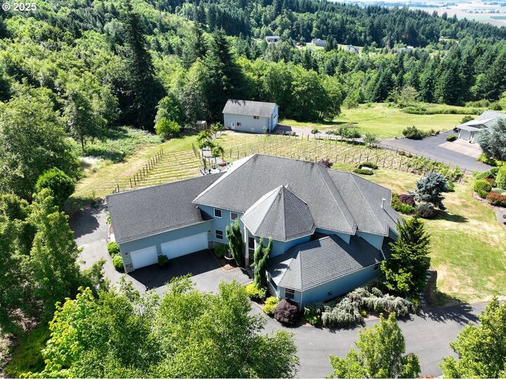 Property Photo:  442 Varsity Rd  WA 98625 