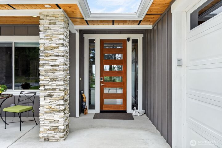 Property Photo:  1409  Village Heights Place  WA 98282 