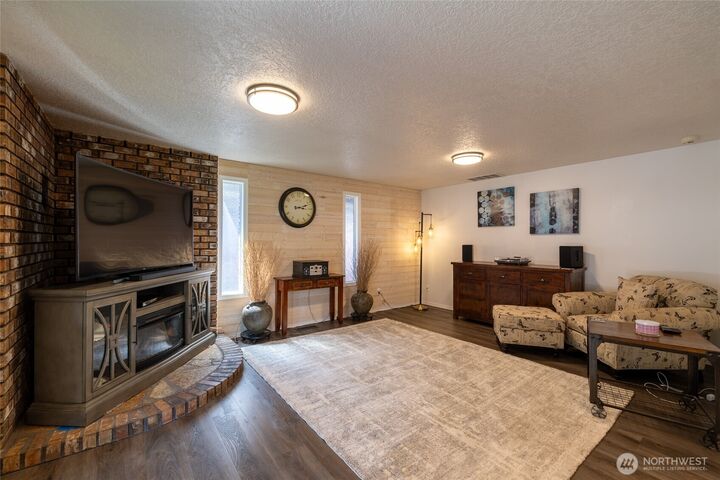 Property Photo: 137 Sunnyside Drive WA 98531