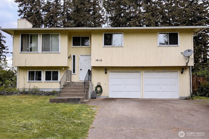 Property Photo: 16112 68th Avenue Ct E WA 98375