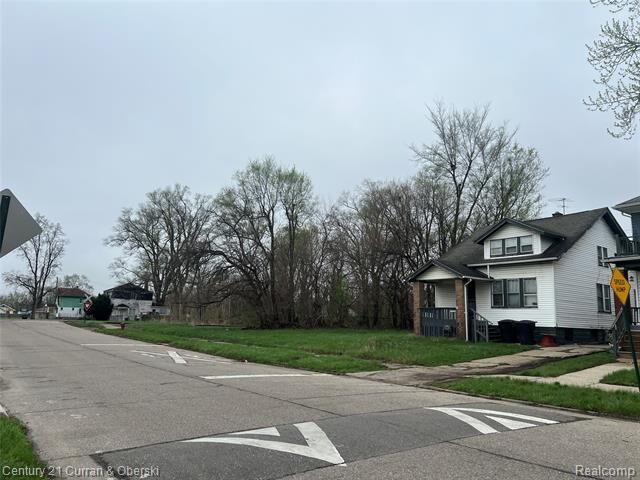 Property Photo: 11731 Washburn Street MI 48204