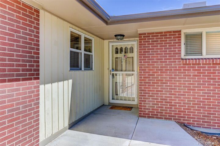 Property Photo:  657 S Pontiac Way  CO 80224 