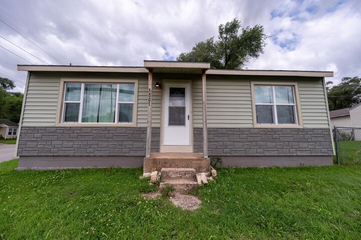 Property Photo:  1501-1501 1/2 N Ohio St  KS 67010 