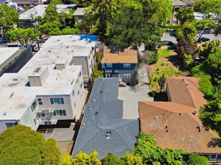 Property Photo:  1124 Douglas Avenue  CA 94010 
