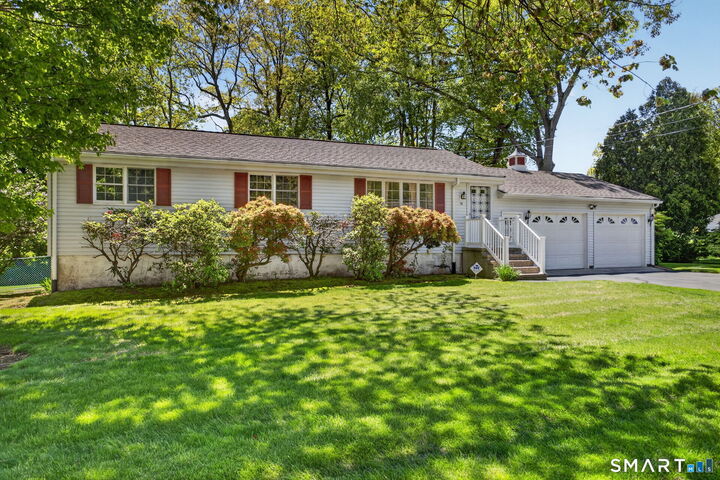 Property Photo:  12 Oak Hill Drive  CT 06513 
