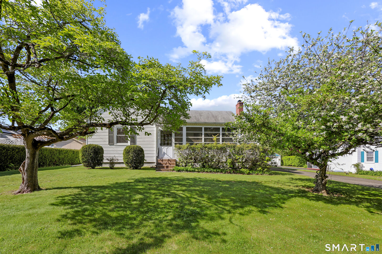 Property Photo:  2 Earle Street  CT 06480 