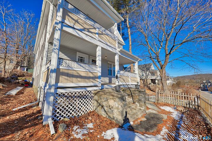 Property Photo:  78 Maplewood Avenue 2  CT 06790 