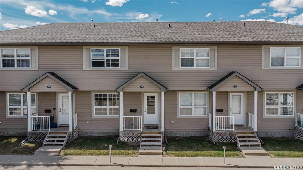 Property Photo:  300 Maccormack Road 10  SK S0K 0A2 