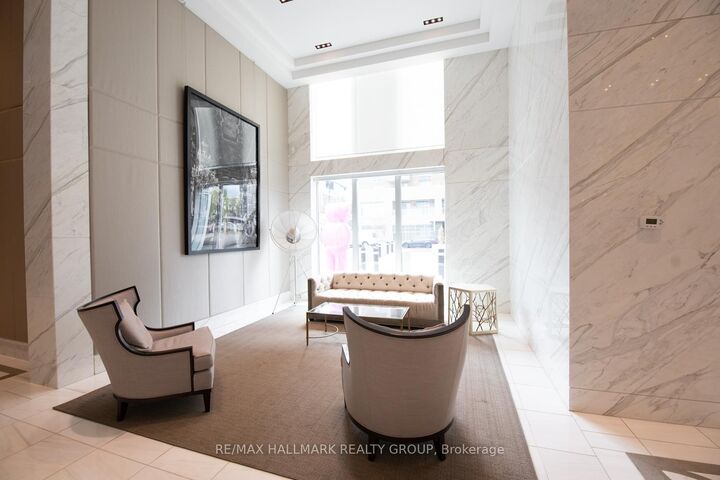 Property Photo: 111 Champagne Avenue 1805 ON K1S 5V3