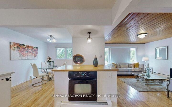 Property Photo: 20201 Yonge Street ON L9N 1B1