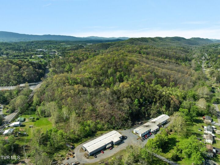 Property Photo: 1848 Weaver Pike TN 37620
