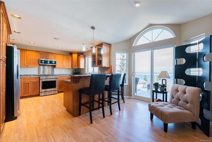 Property Photo:  3893 Gulfview Dr  BC V9T 6E2 