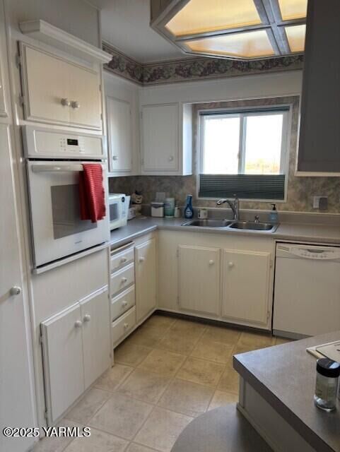 Property Photo:  13 Leisure Hill Dr  WA 98903 