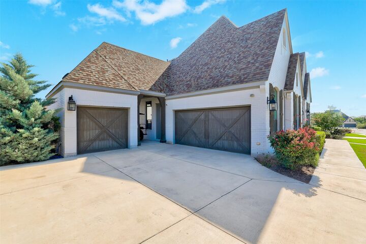 Property Photo: 225 Sadaba Street TX 78642