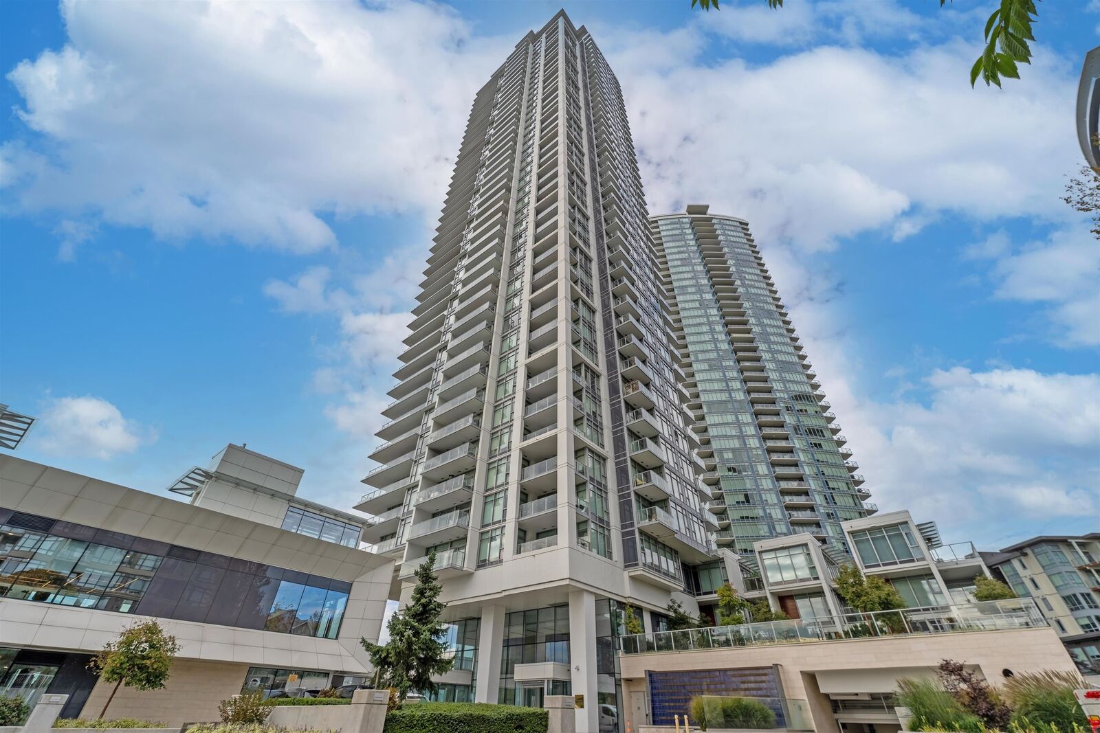 Property Photo:  1888 Gilmore Avenue 1102  BC V5C 0L2 