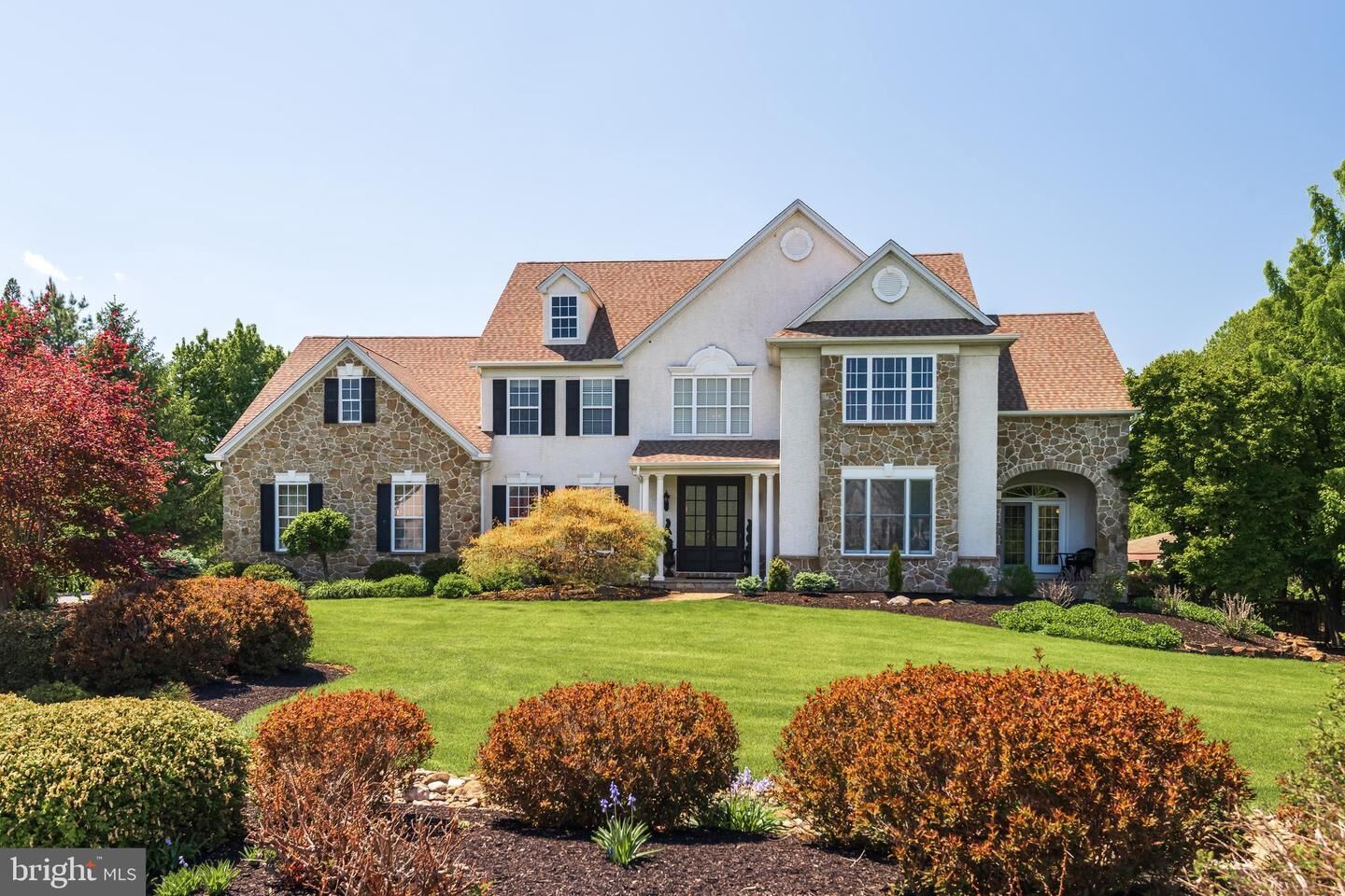 Property Photo: 93 Hearthstone Circle PA 19460