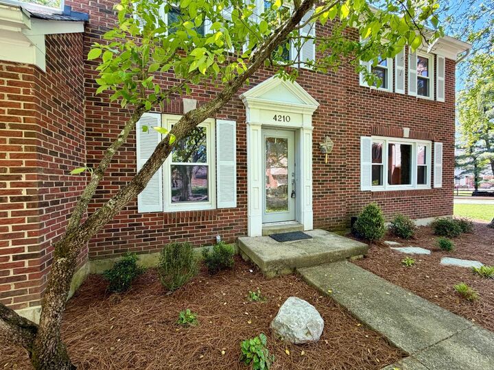 Property Photo: 4210 Allenhurst Close Court OH 45241