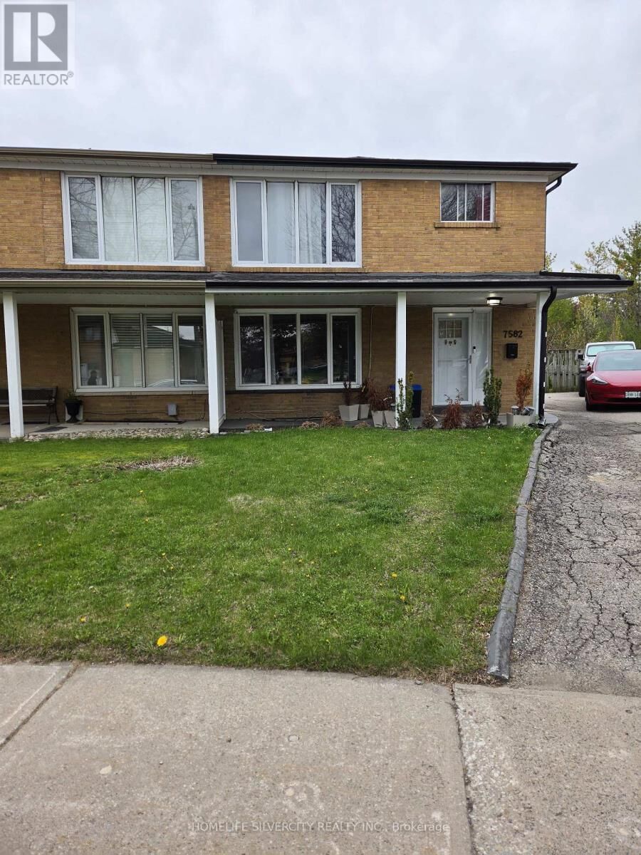 Property Photo:  7582 Discus Crescent  ON L4T 2V3 