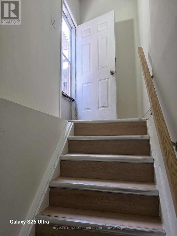 Property Photo:  189 Vodden Street West  ON L6X 2W8 