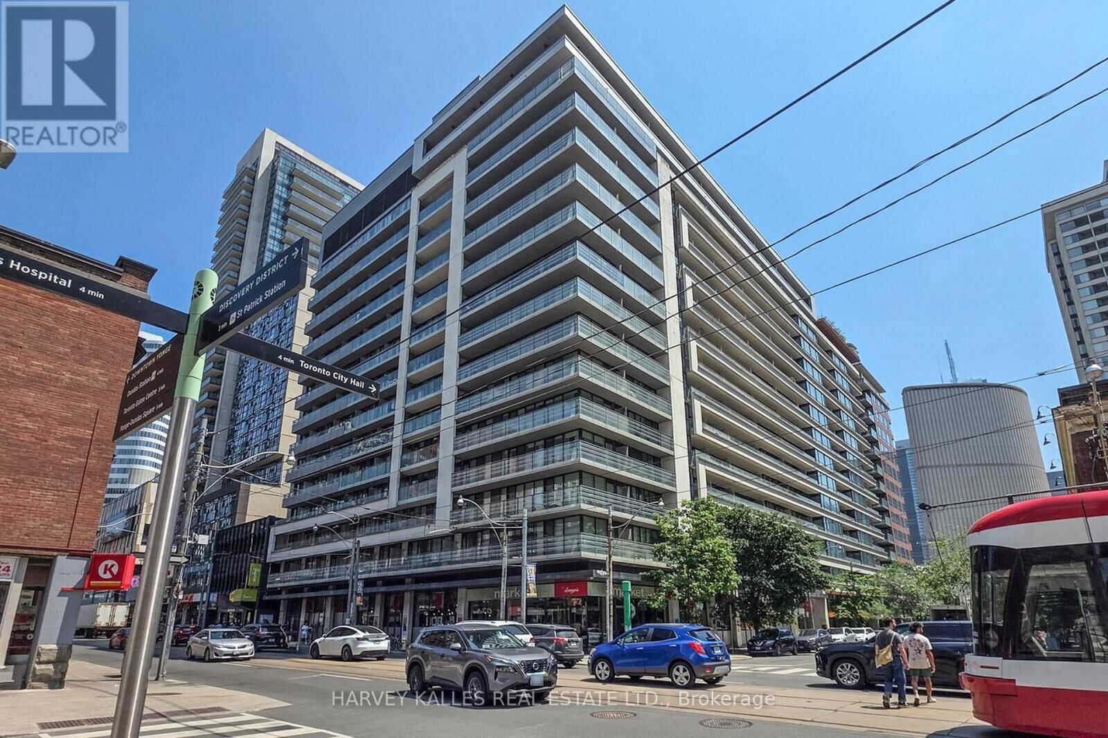 Property Photo:  111 Elizabeth Street 717  ON M5G 1P7 