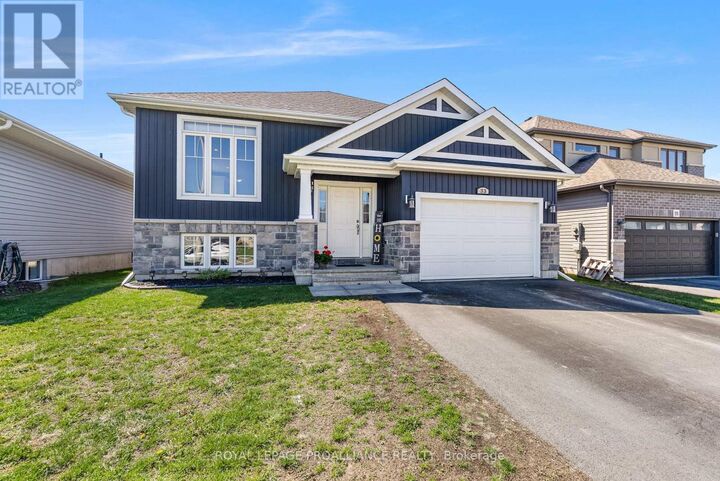Photo de la propriété:  33 Redwood Drive  ON K8N 0K3 