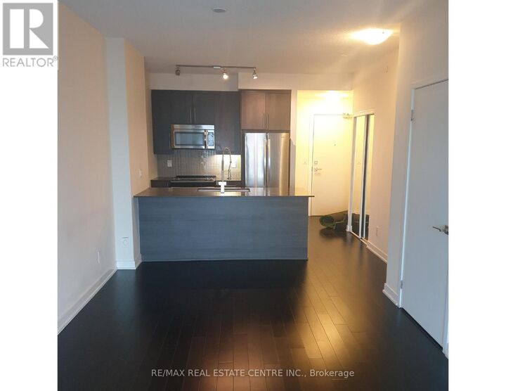 Property Photo:  510 Curran Place 4008  ON L5B 0J8 