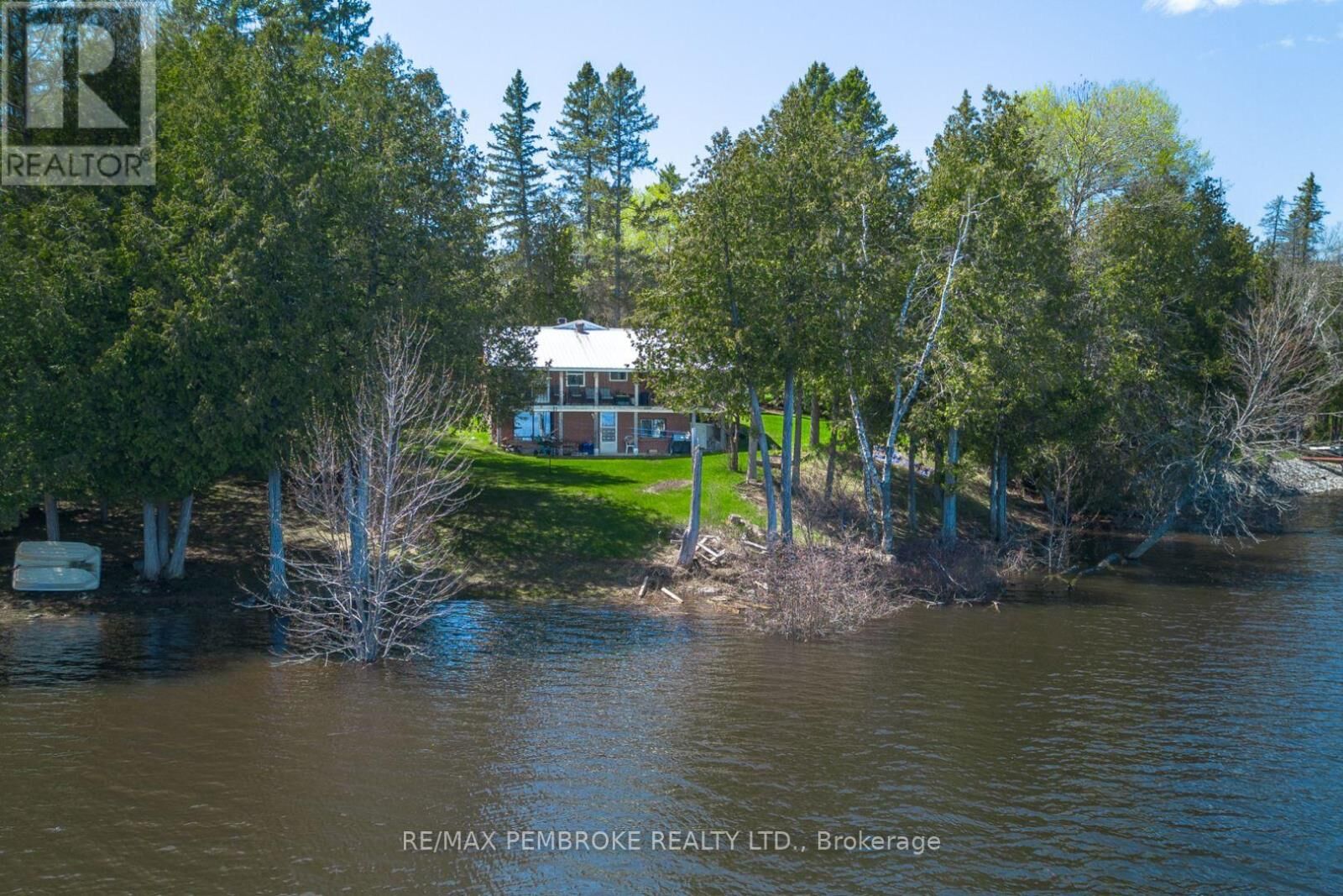 Property Photo:  714 Lacroix Bay Road  ON K0J 2L0 