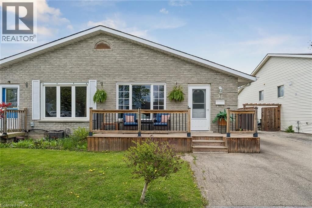 Property Photo:  31 Mayfair Drive  ON L3C 7A2 
