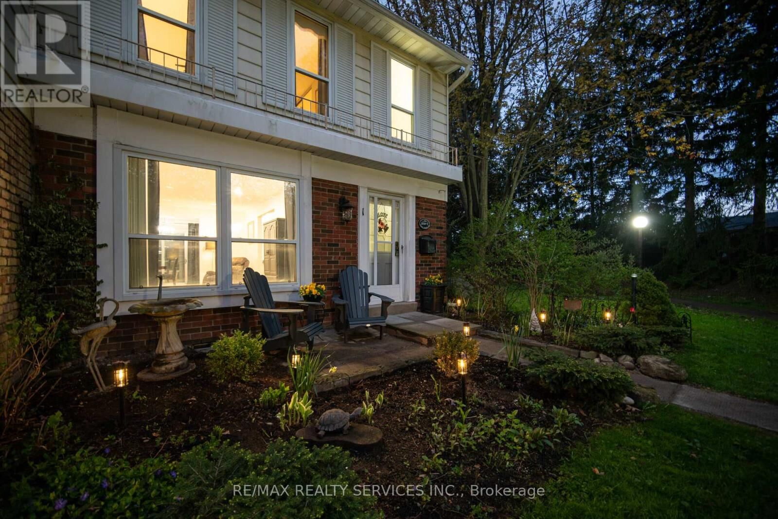 Property Photo:  2218 Upper Middle Road 1  ON L7P 2Z9 