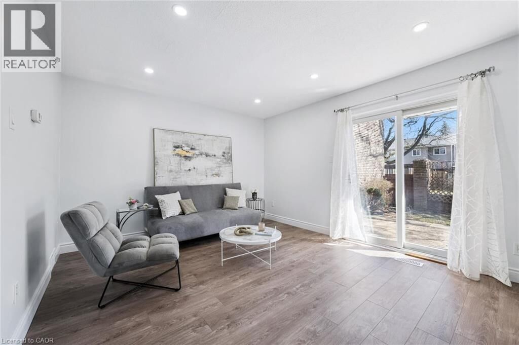Property Photo:  224 Harvard Place  ON N2J 4G2 