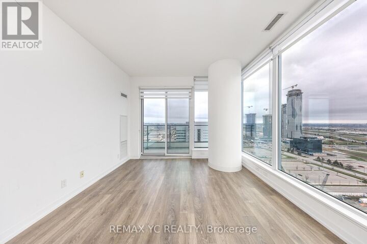 Property Photo:  5 Buttermill Avenue 2709  ON L4K 0J5 