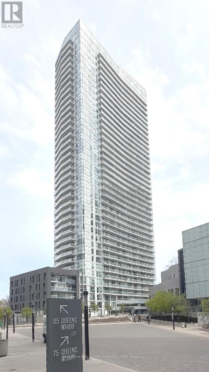 Property Photo:  75 Queens Wharf Road 3009  ON M5V 0J8 