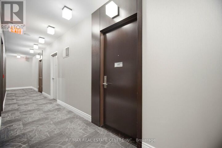 Property Photo: 50 Absolute Avenue 2401 ON L4Z 0A8