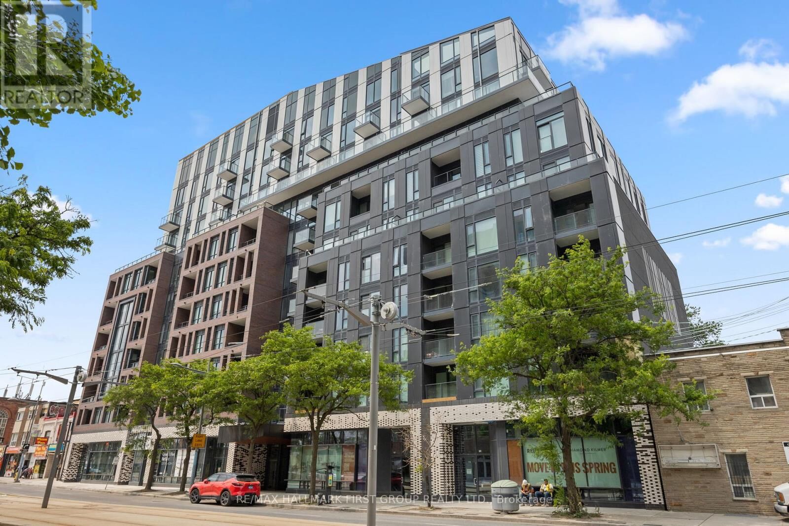 Property Photo:  1808 St Clair Avenue West 408  ON M6N 0C1 