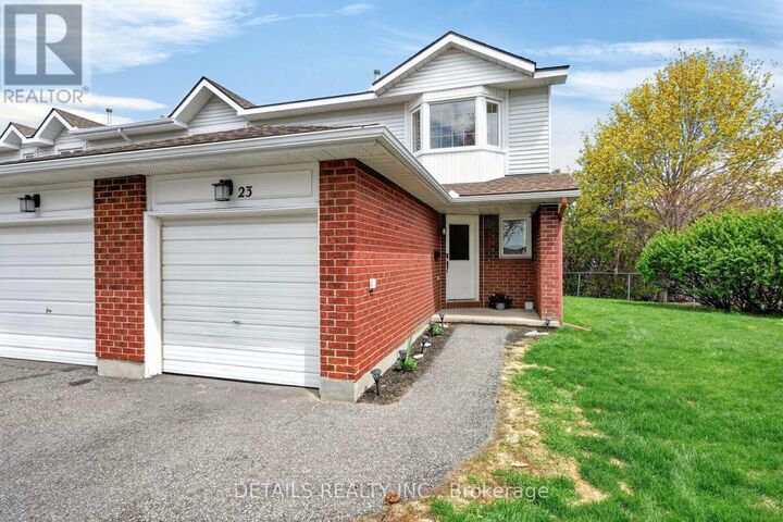 Property Photo:  23 Clifford Private 43  ON K1G 4Y8 