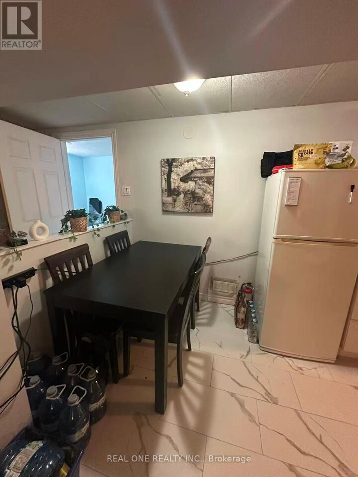 Property Photo:  1387 Selkirk Avenue Lower  ON L6L 2V5 