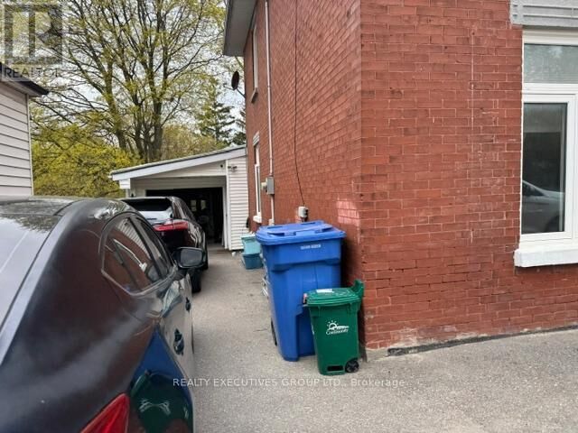 Property Photo: 16970 Bayview Avenue ON L3Y 6M5