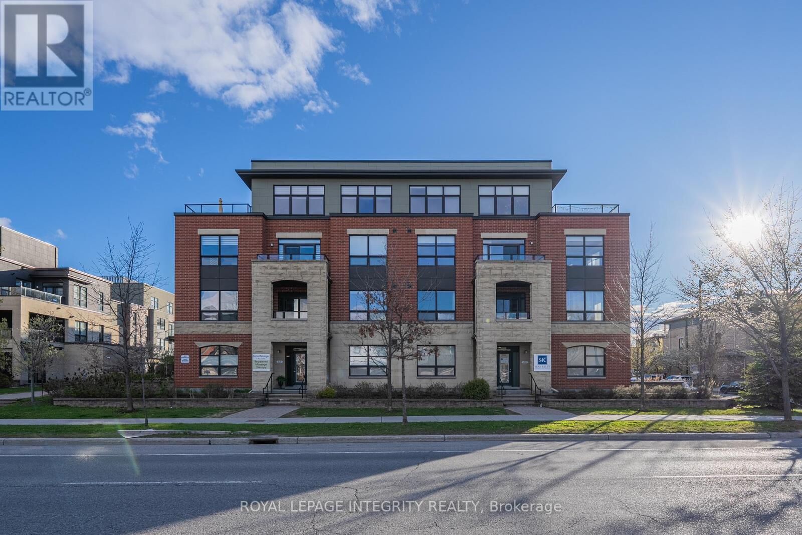 Property Photo:  301 Bayrose Drive 305  ON K2J 5W3 