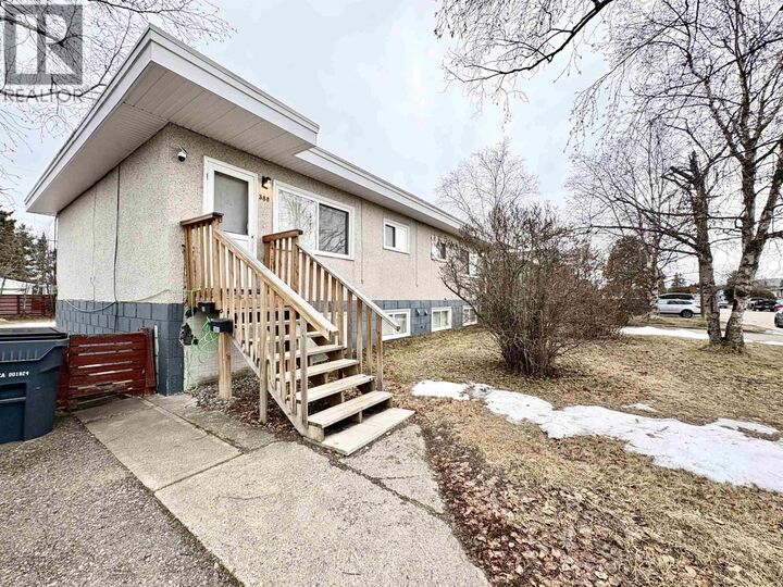 Property Photo:  380 Moffat Street  BC V2M 3L5 