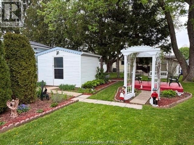 Property Photo:  44 Dunkirk Drive  ON N7L 5A5 
