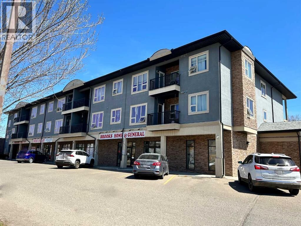 Property Photo:  330 2 Street West  AB T1R 0E9 