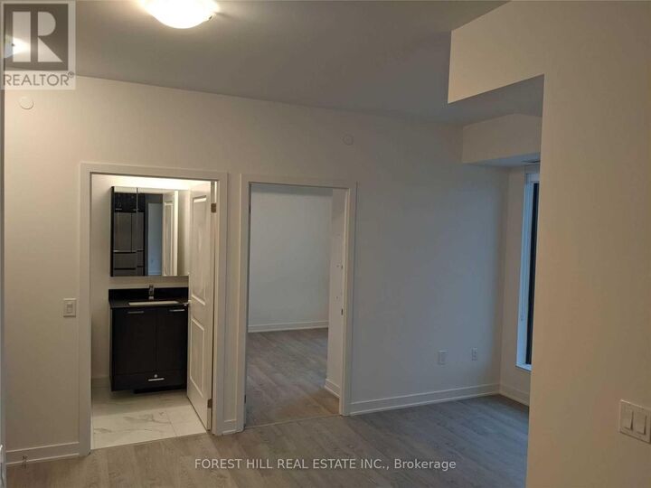 Property Photo:  120 Eagle Rock Way 503  ON L6A 5C2 