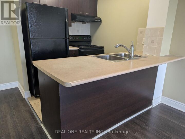 Property Photo:  88 Times Avenue 1001  ON L3T 7Z4 