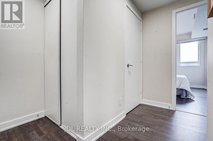 Property Photo:  501 St. Clair Avenue West 315  ON M5P 0A2 