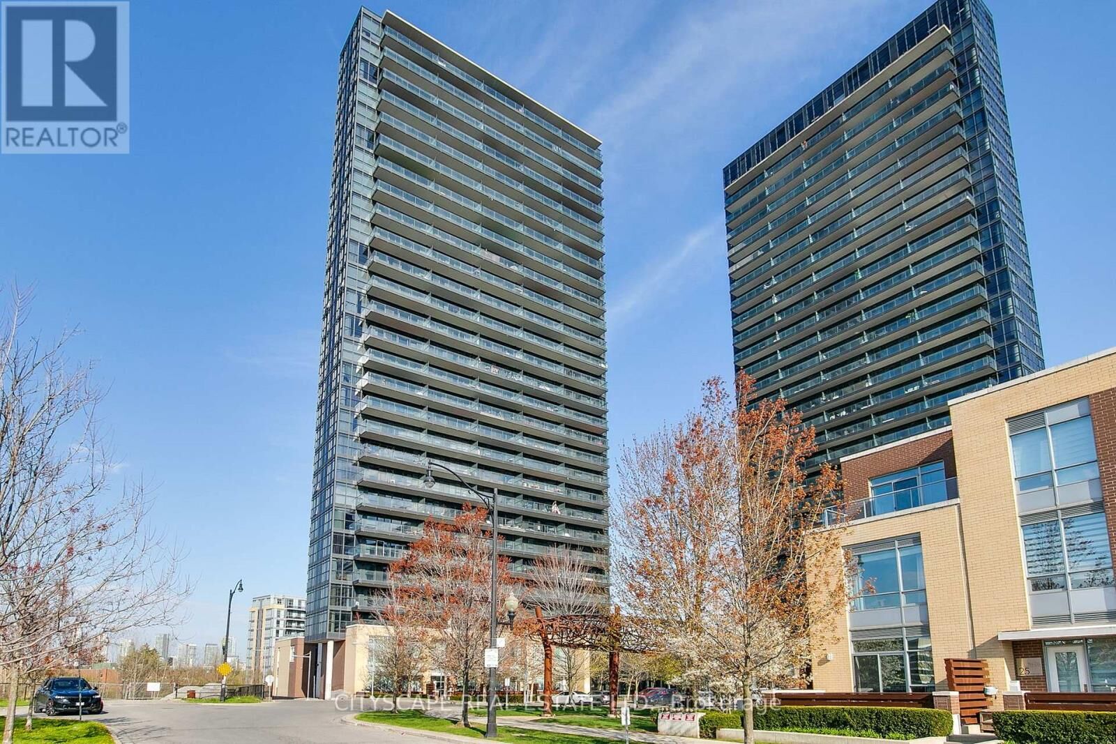 Property Photo:  33 Singer Court 1507  ON M2K 0B4 