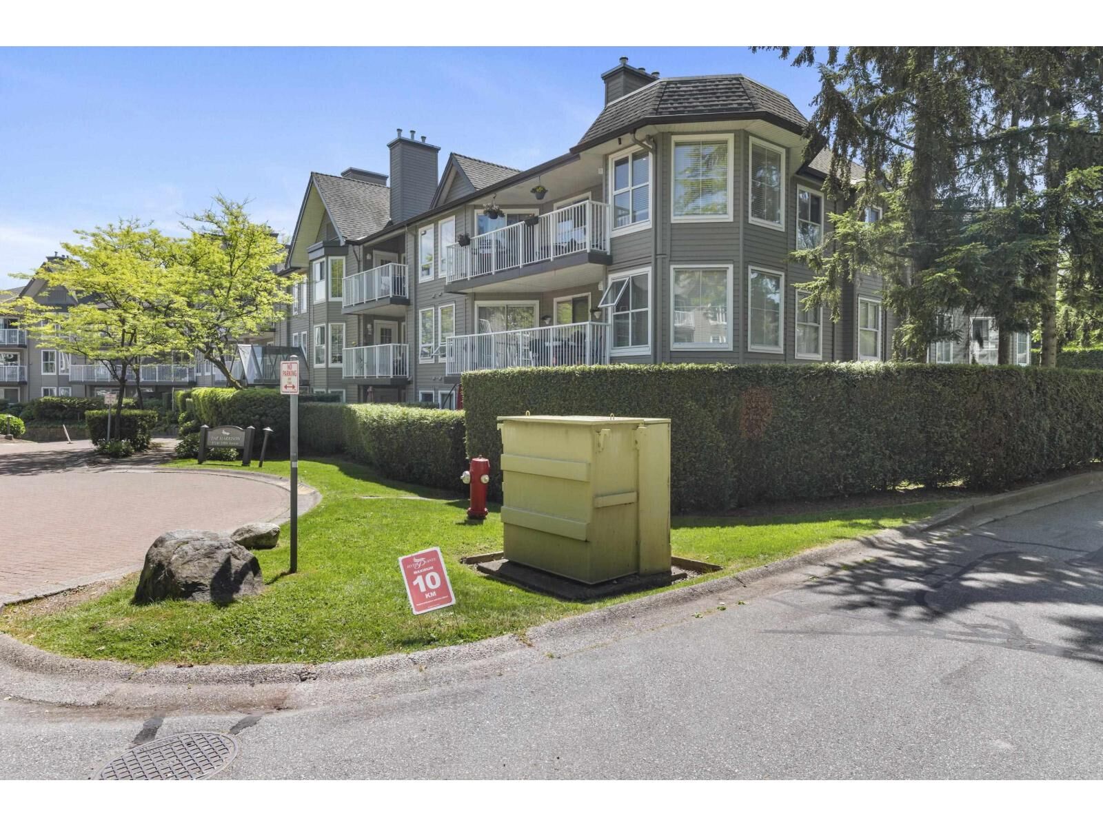 Property Photo:  15140 108 Avenue 315  BC V3R 0T9 