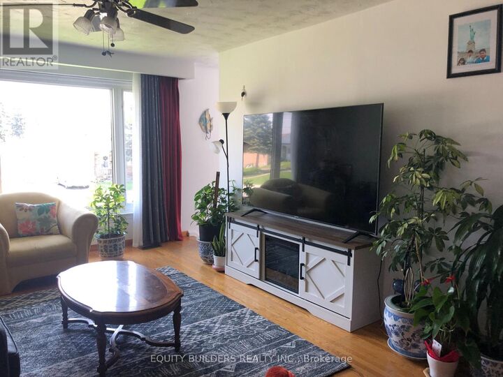 Property Photo:  1340 West Cedar St. West Street West  ON L1J 3S5 