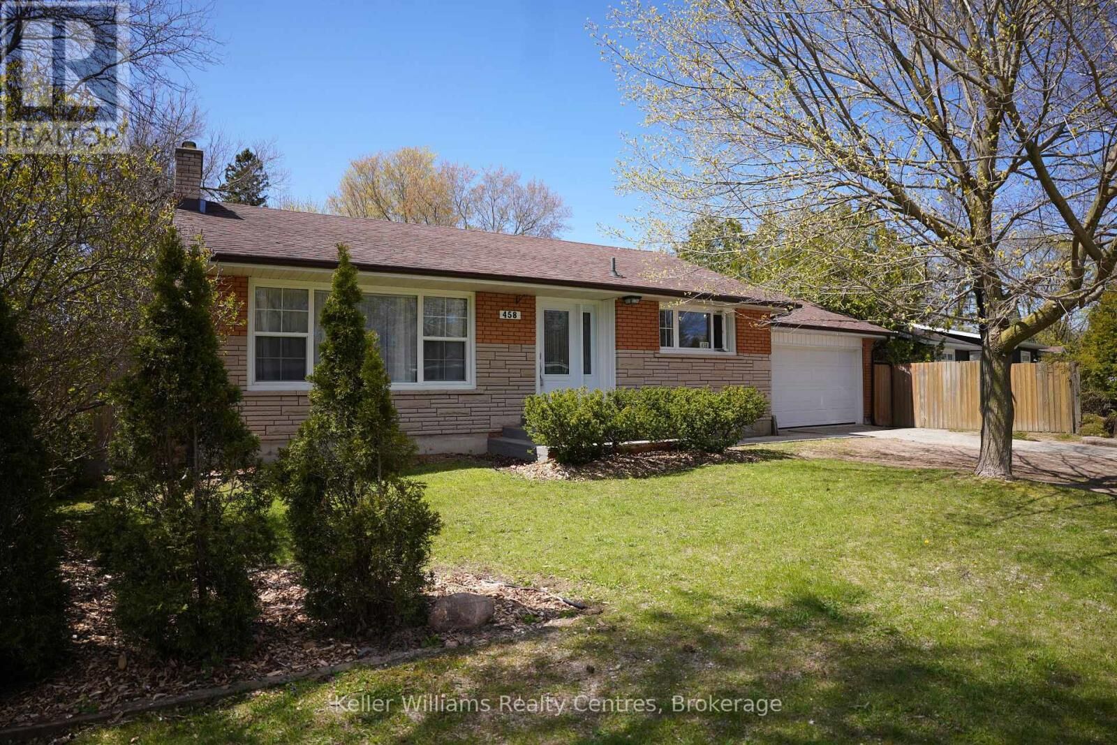 Property Photo:  458 Market Street  ON N0H 2C2 